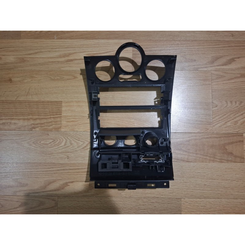 Renault Megane 2 Uyumlu Torpido Radyo Klima Çerçevesi (ANALOG) Füme