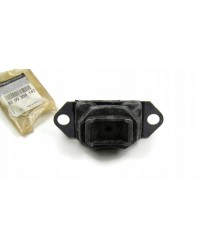 Renault Megane 2 Şanzıman Takozu ÜST Renault Megane 2 Şanzıman Takozu ÜST