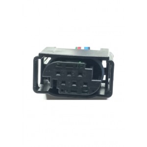 Renault 6 Pinli Far Soketi